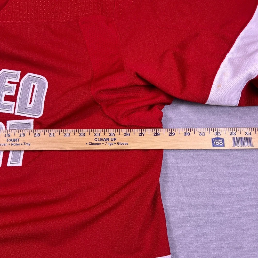 Adidas MiC Sacred Heart University Hockey Jersey V-Neck SHU Mens 56 Red‎
